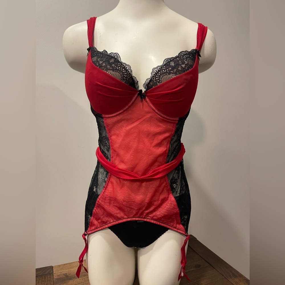 Adore Me 36D push-up underwire corset nonslip garter stocking clasp lingerie